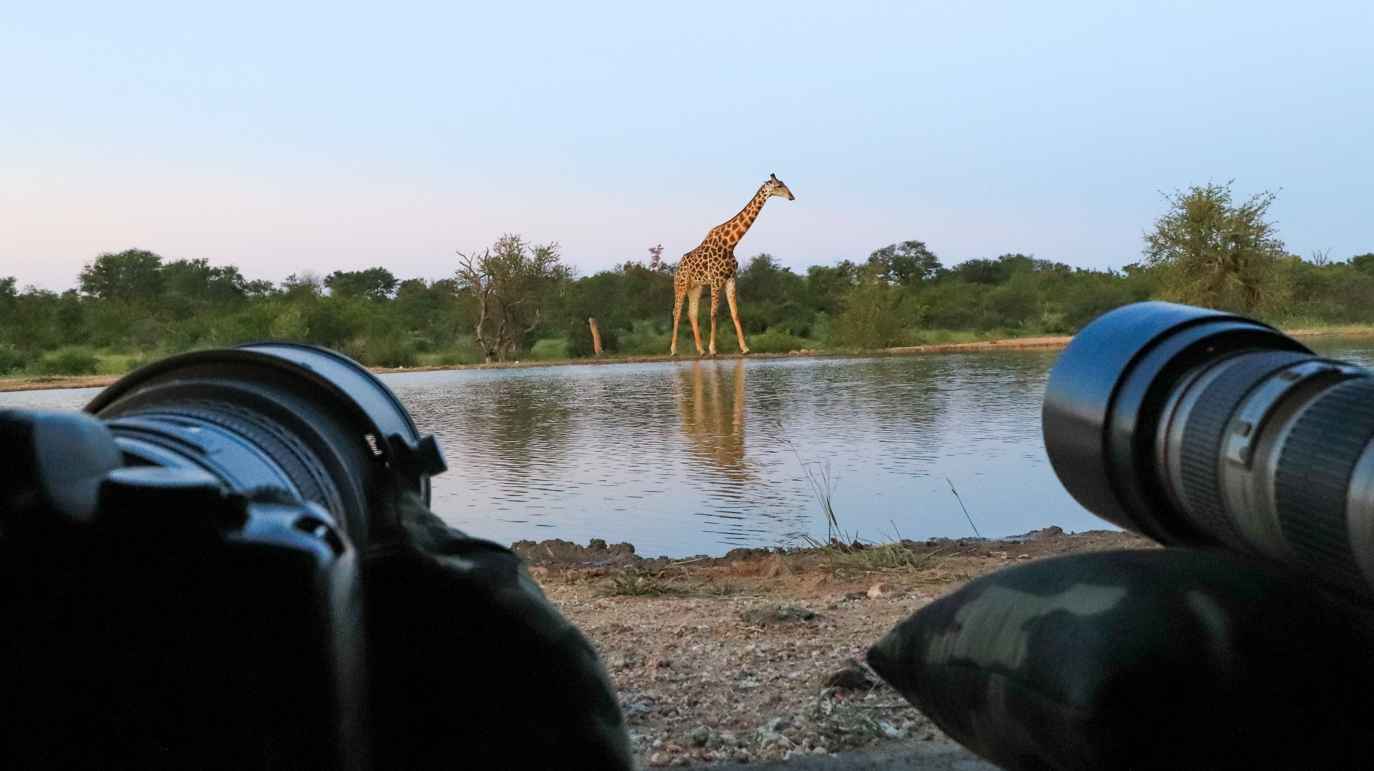 Makumu - Photobunker