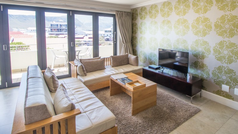 harbour-square-apartments-living-room-1