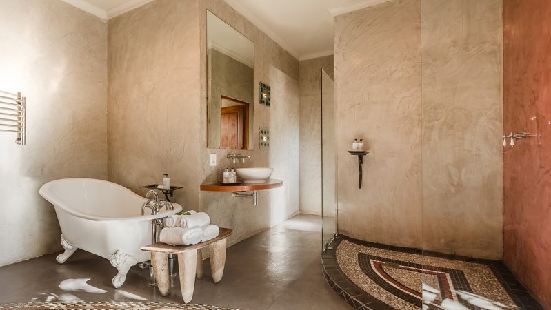 Lion Roars Singa (2)