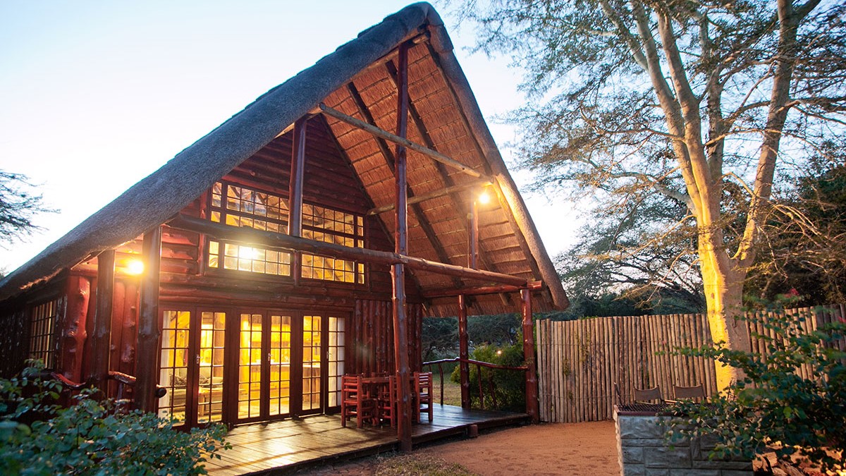 Rhino River Lodge (3)